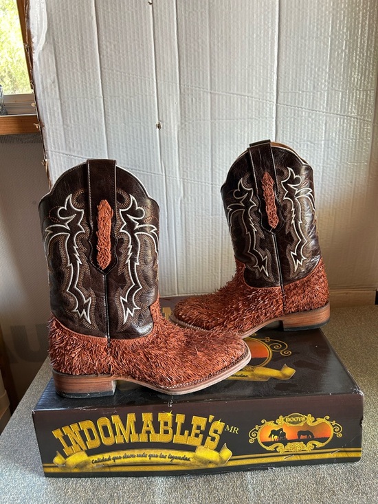 Indomable\'s Textured Western Boots main image 11